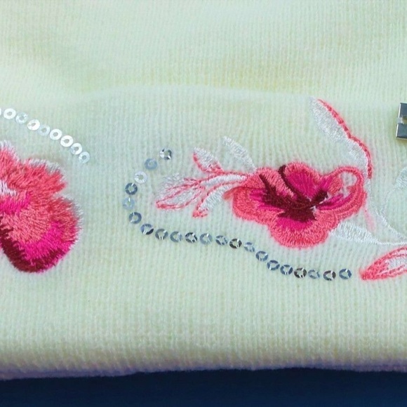 BEBE Women's Beanie Hat Ivory Sequin Embroidered - Picture 4 of 4
